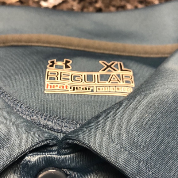 One Blue Big Striped Pattern Under Armour Heat Gear Polo - Picture 2 of 6